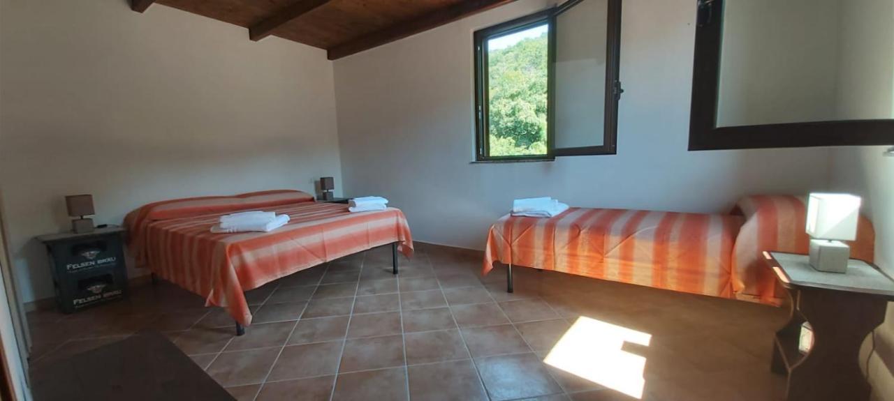 Casa Vacanza Tortorici Eksteriør bilde